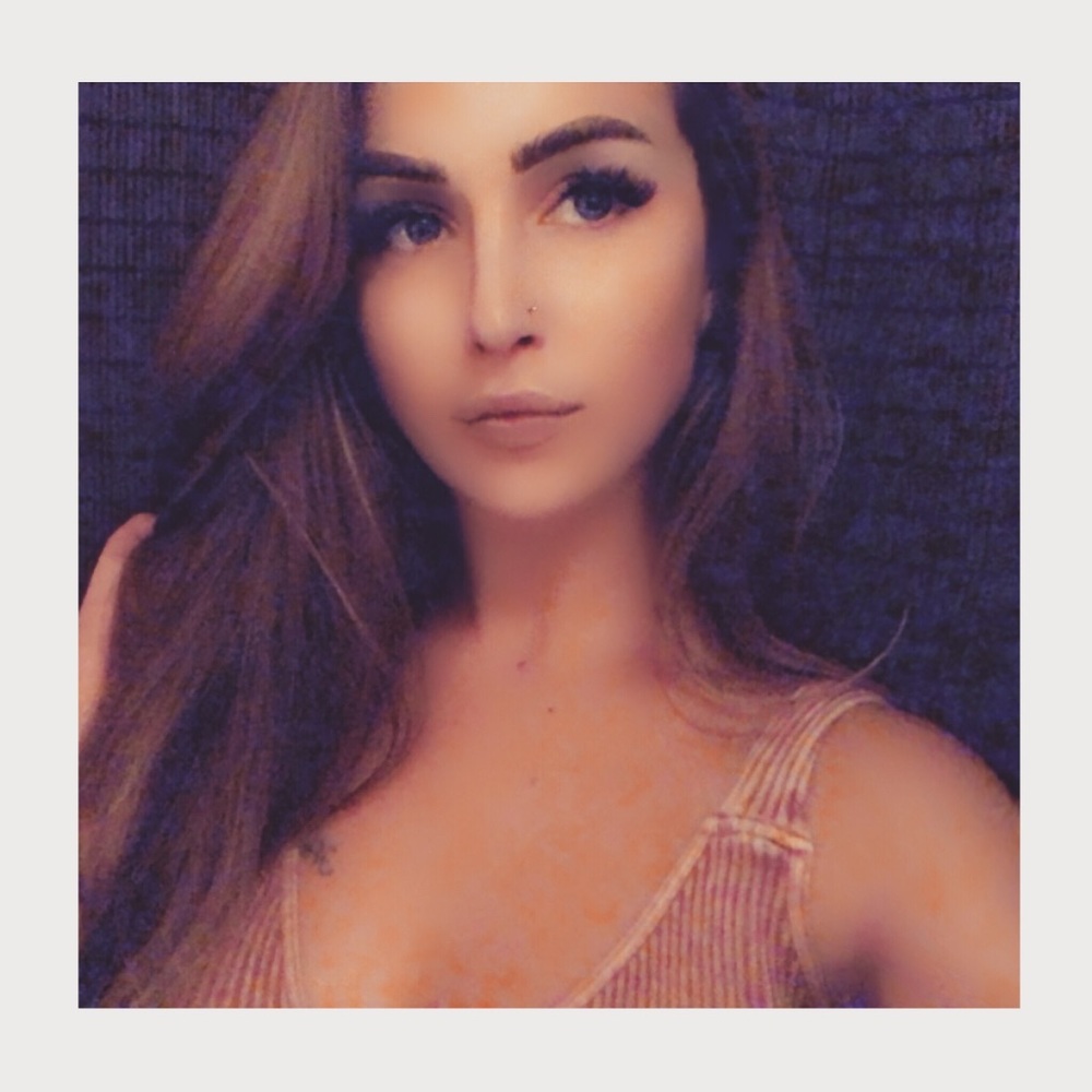 Meet your Posher, Leah